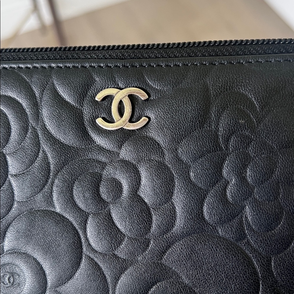 🖤 CHANEL Camillia Zippy Leather Long wallet Black Authentic - Picture 4 of 17